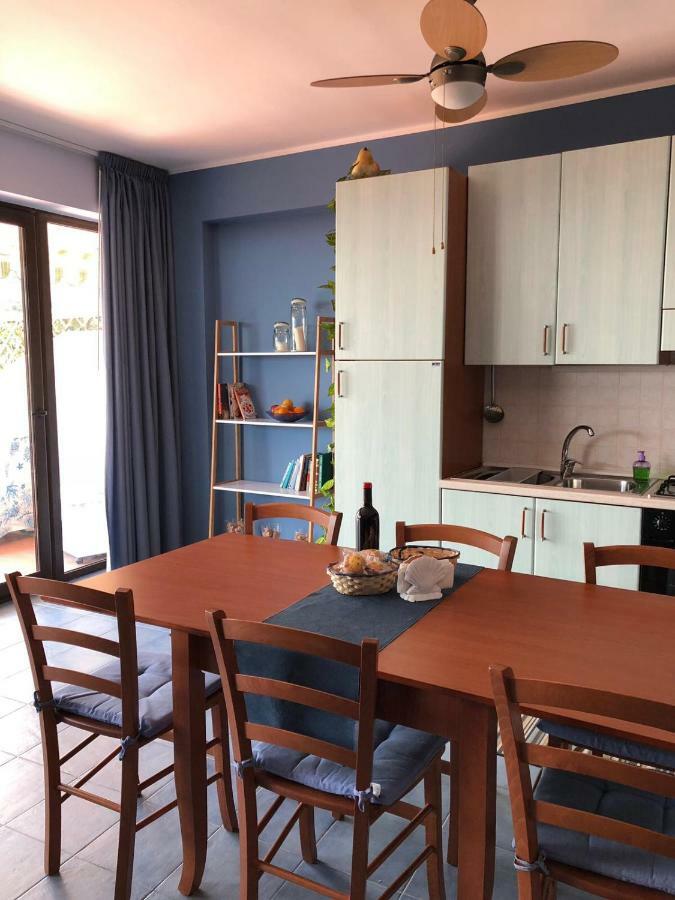 Ferienwohnung Light Blue House Letojanni Exterior foto