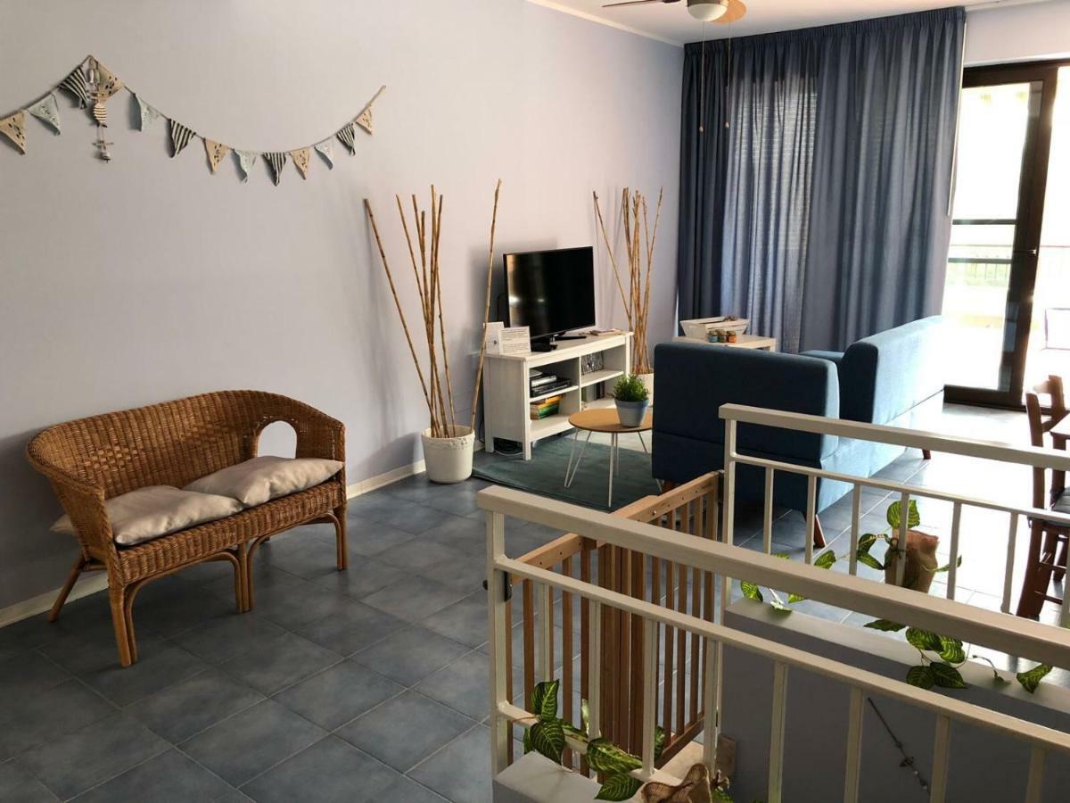 Ferienwohnung Light Blue House Letojanni Exterior foto